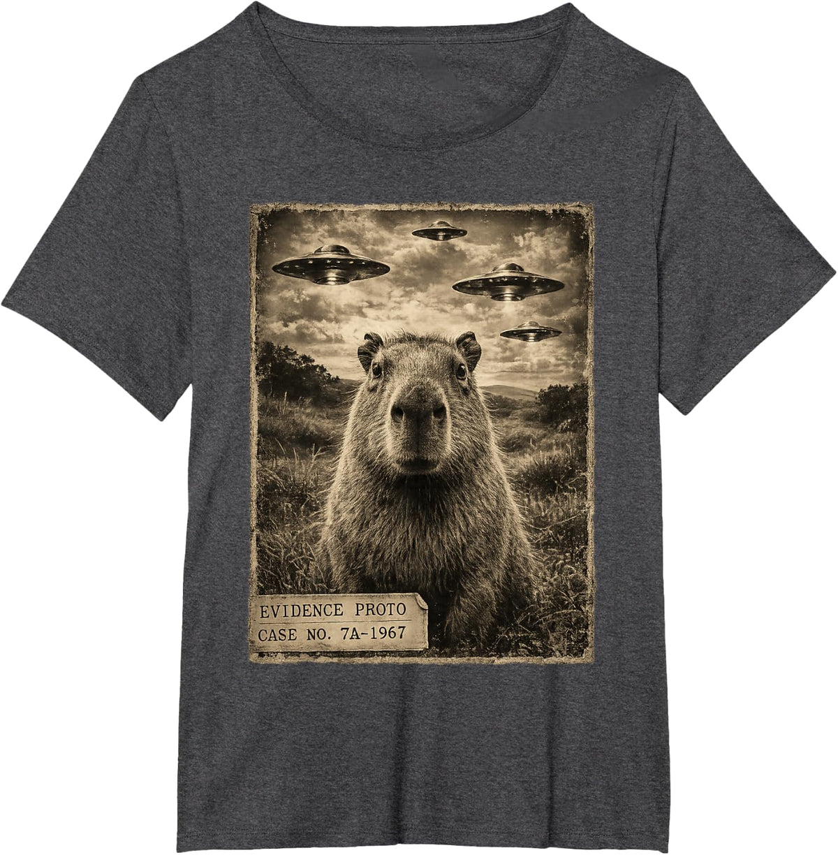 Funny Capybara Alien UFO Vintage Graphic Graphic T-Shirt - Dark Heather Grey